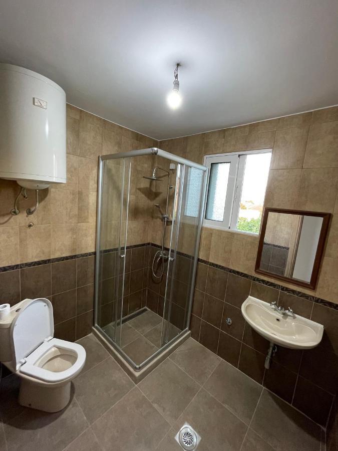Entire Spacious Apartment With Free Parking Podgorica Eksteriør bilde