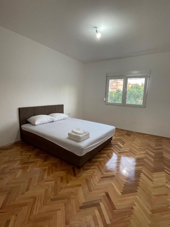 Entire Spacious Apartment With Free Parking Podgorica Eksteriør bilde